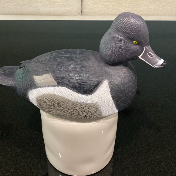 Vintage Life Sized Ring-Necked Duck Drake Decoy. Artist carved & texturized 2003 - Picture 3 of 13